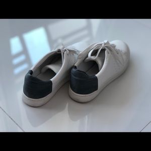 Vince woman sneakers